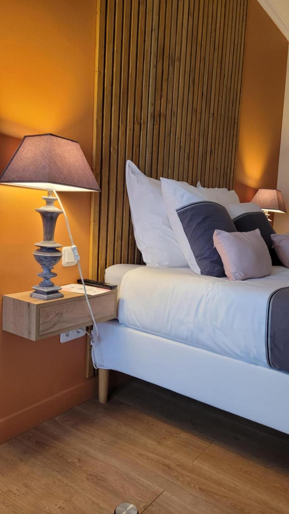 Bed and Breakfast A L'Ombre De La Treille -Proche Saint-Emilion Экстерьер фото